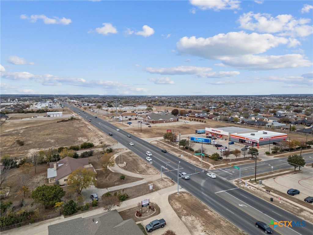 2302 W Stan Schlueter Loop